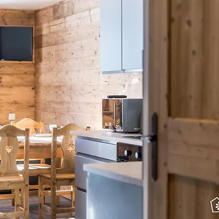 Nazca C8 * Val Thorens